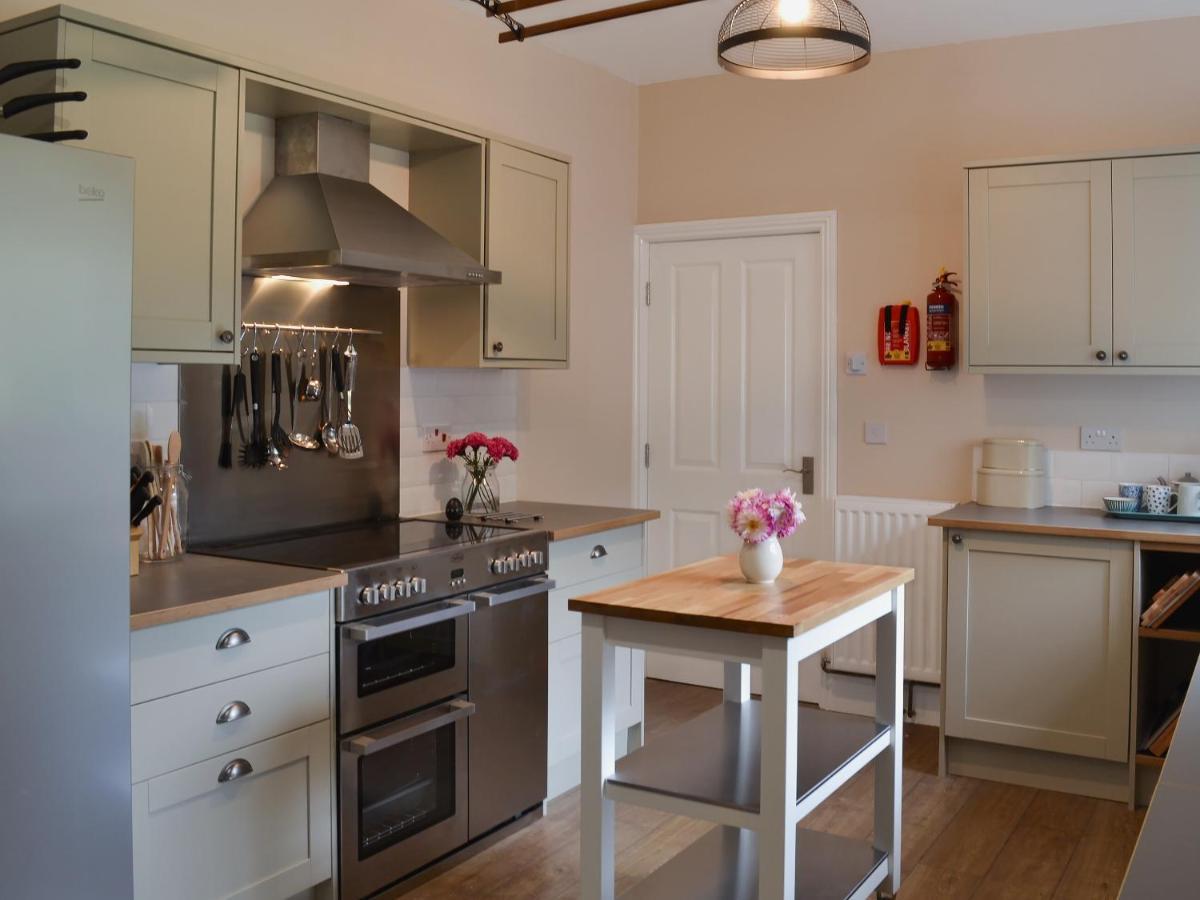 The Garden Cottage Rudston Exterior photo