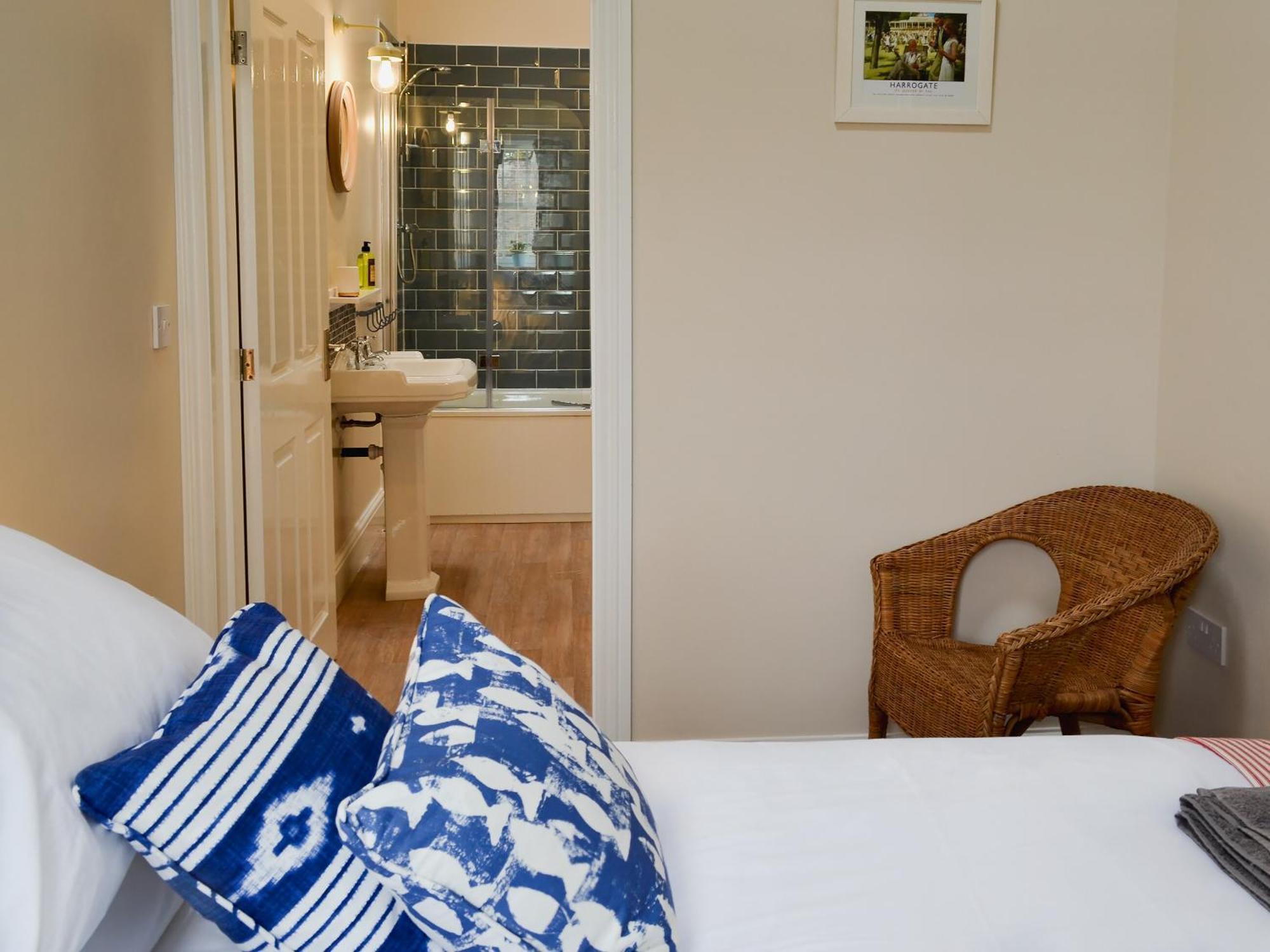 The Garden Cottage Rudston Exterior photo